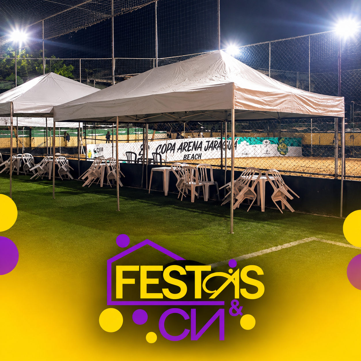 Mesas, cadeiras e tenda montadas em uma festa pela Festas & Cia, locação de itens para eventos